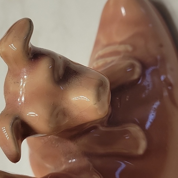 Vintage shawnee pottery dog on shoe - Picture 7 of 9